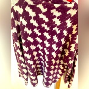 Ann Taylor Houndstooth Sweater